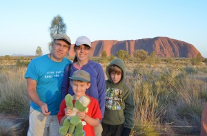 UluruHome08